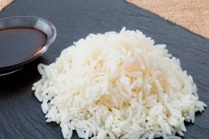 Как безопасно хранить вареный рис